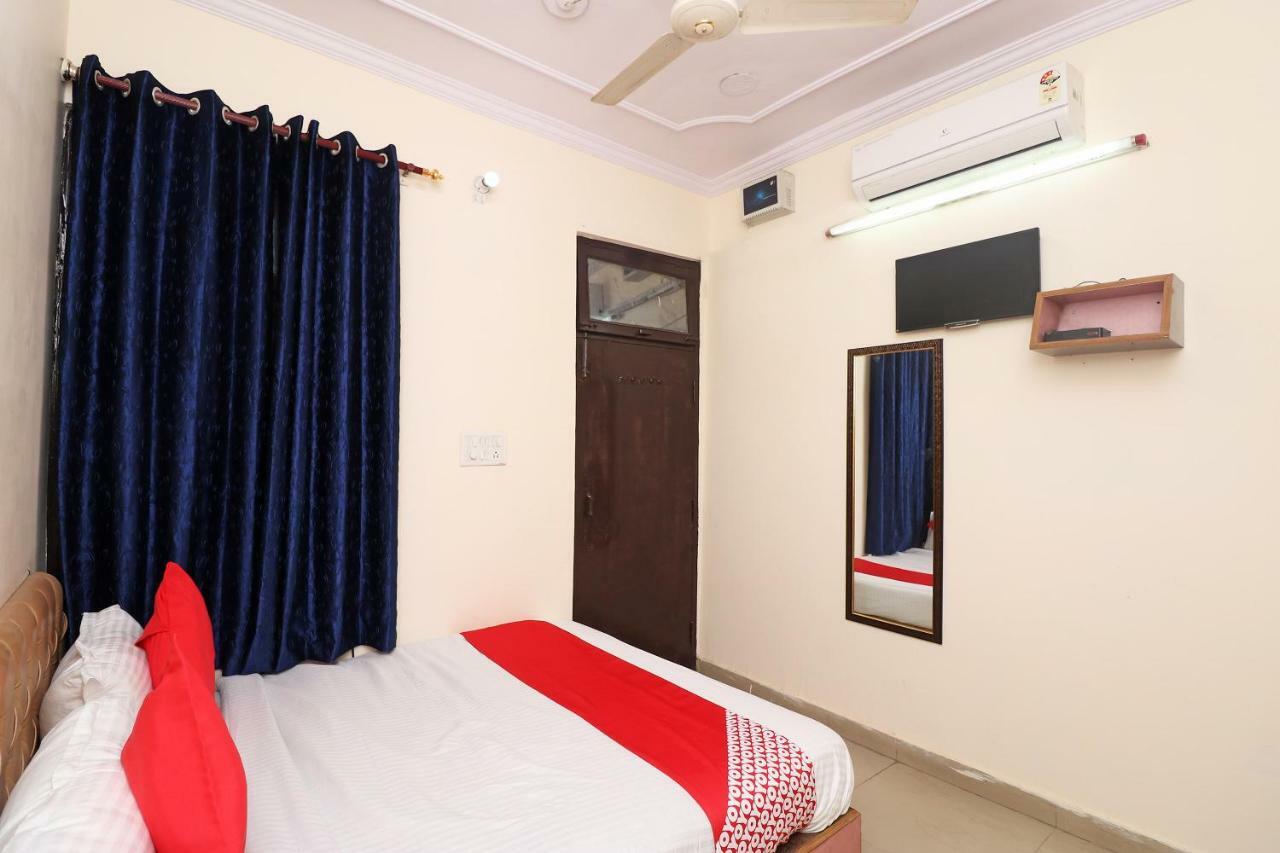 Oyo 30288 Hotel Moon Palace Lucknow Exterior photo
