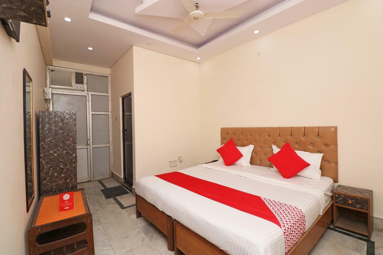 Oyo 30288 Hotel Moon Palace Lucknow Exterior photo
