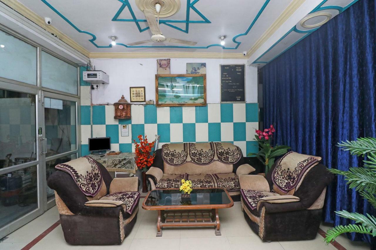 Oyo 30288 Hotel Moon Palace Lucknow Exterior photo